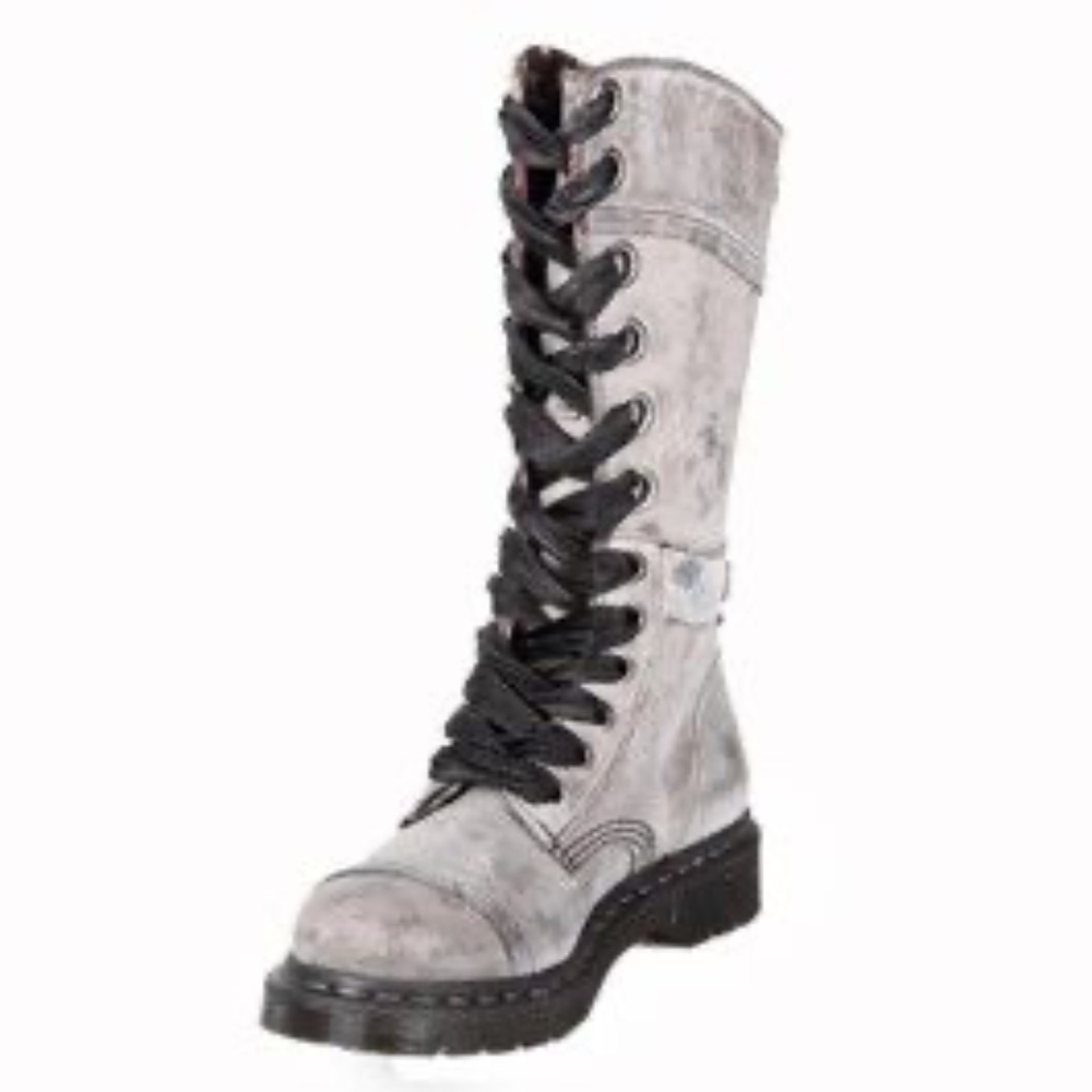 Dr. Martens Women's Triumph 1914 W 12-Eye Black Massai Floral US 9 RARE!!!!